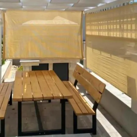 Apartman Cozy In With Wifi