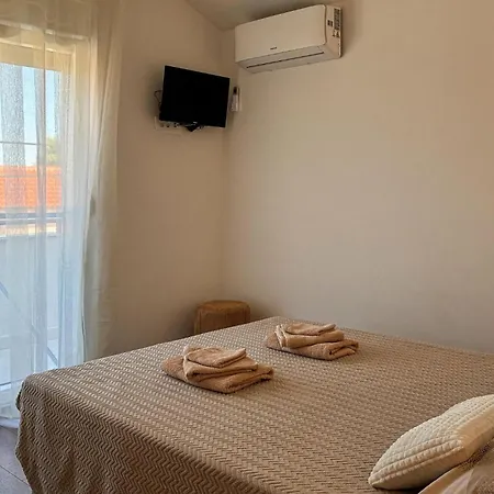 Beautiful Apartment In Vir With Wifi Lejlighed Vir